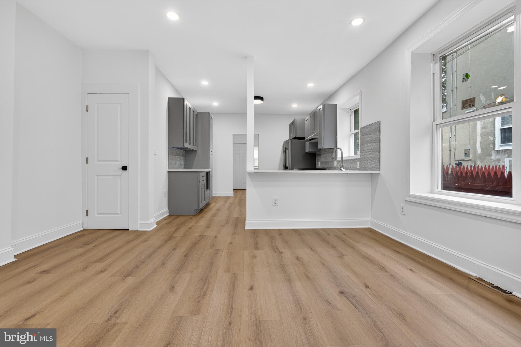 NORRISTOWN - Residential