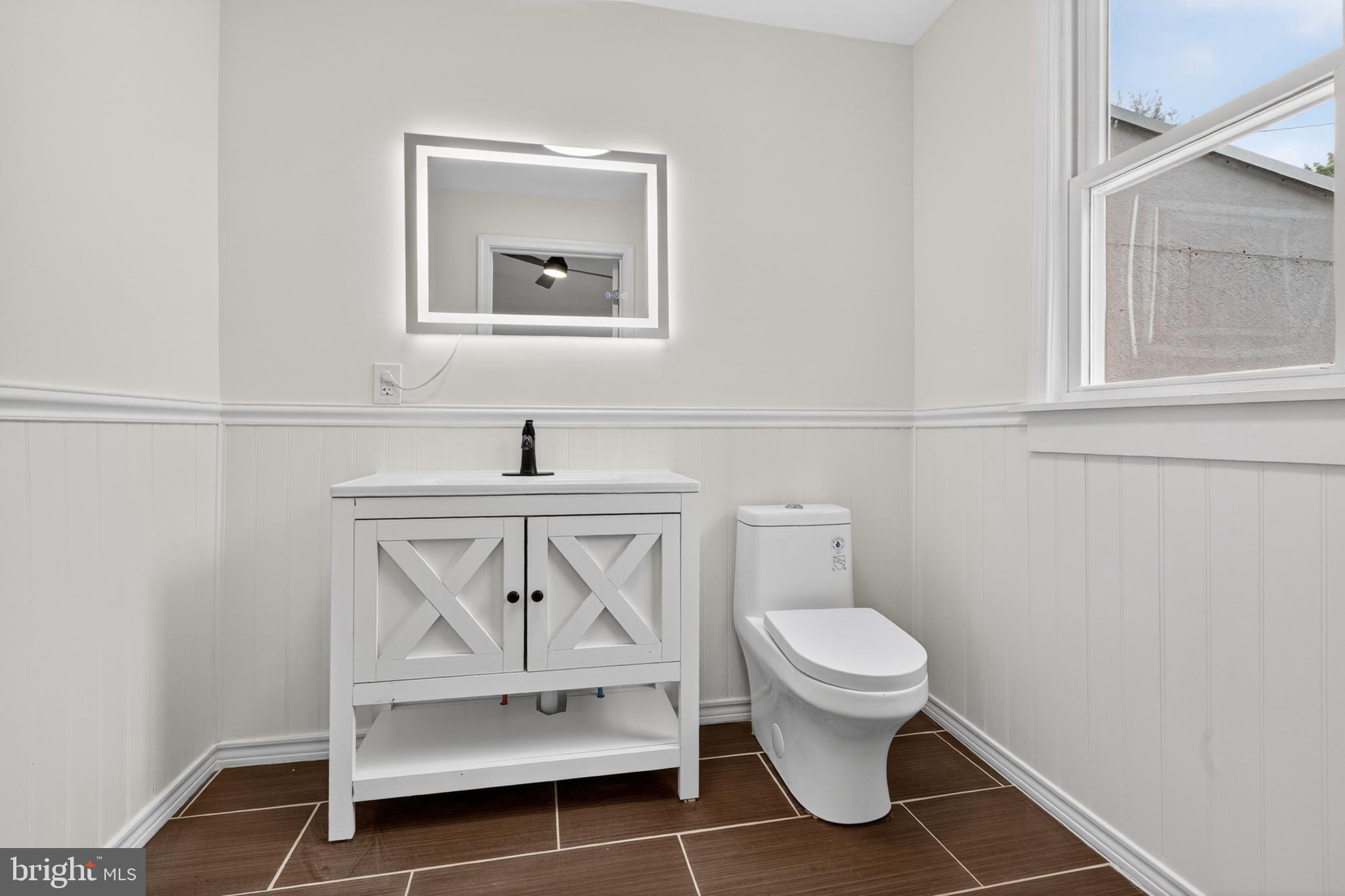 NORRISTOWN - Residential
