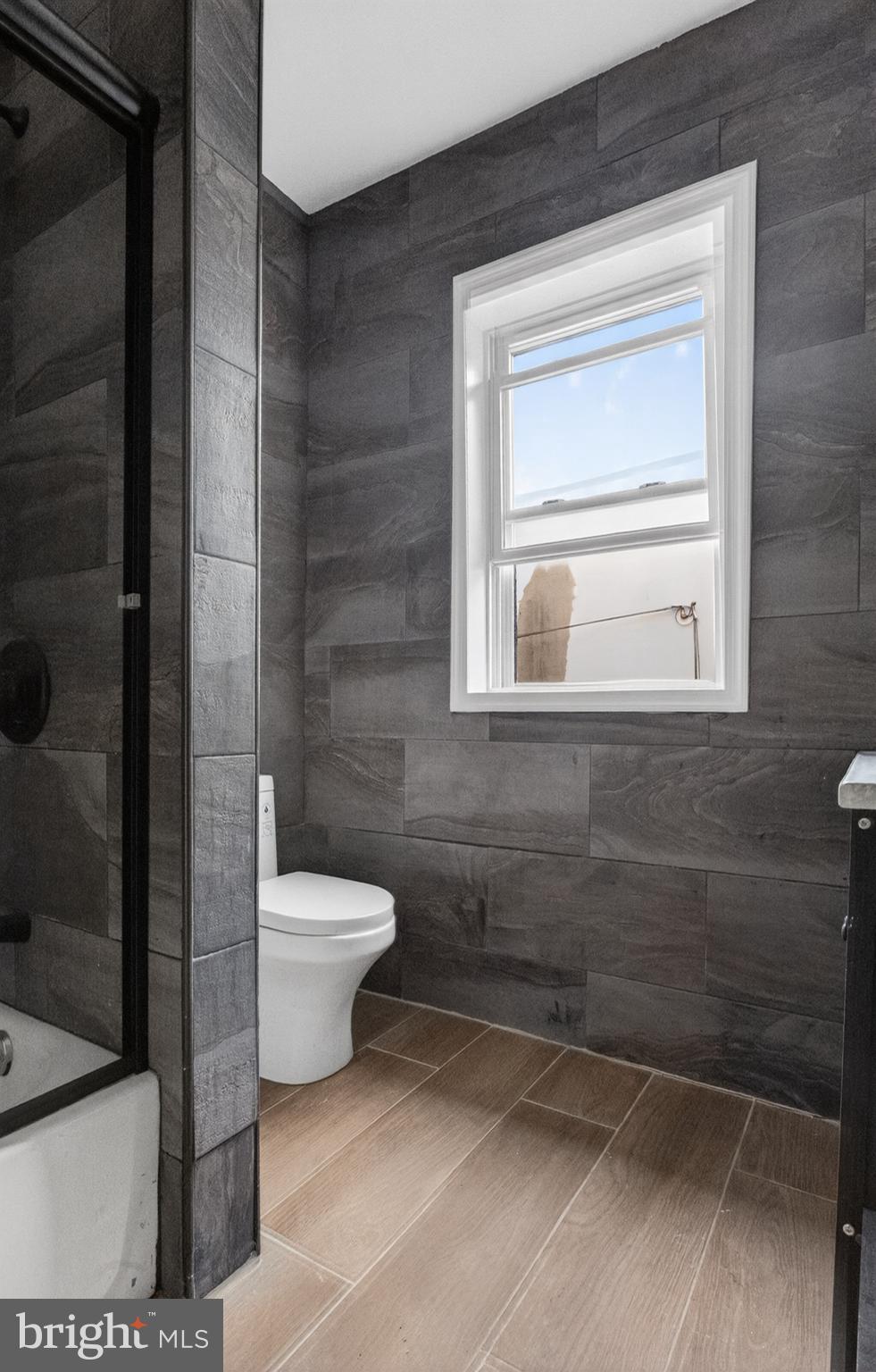 NORRISTOWN - Residential