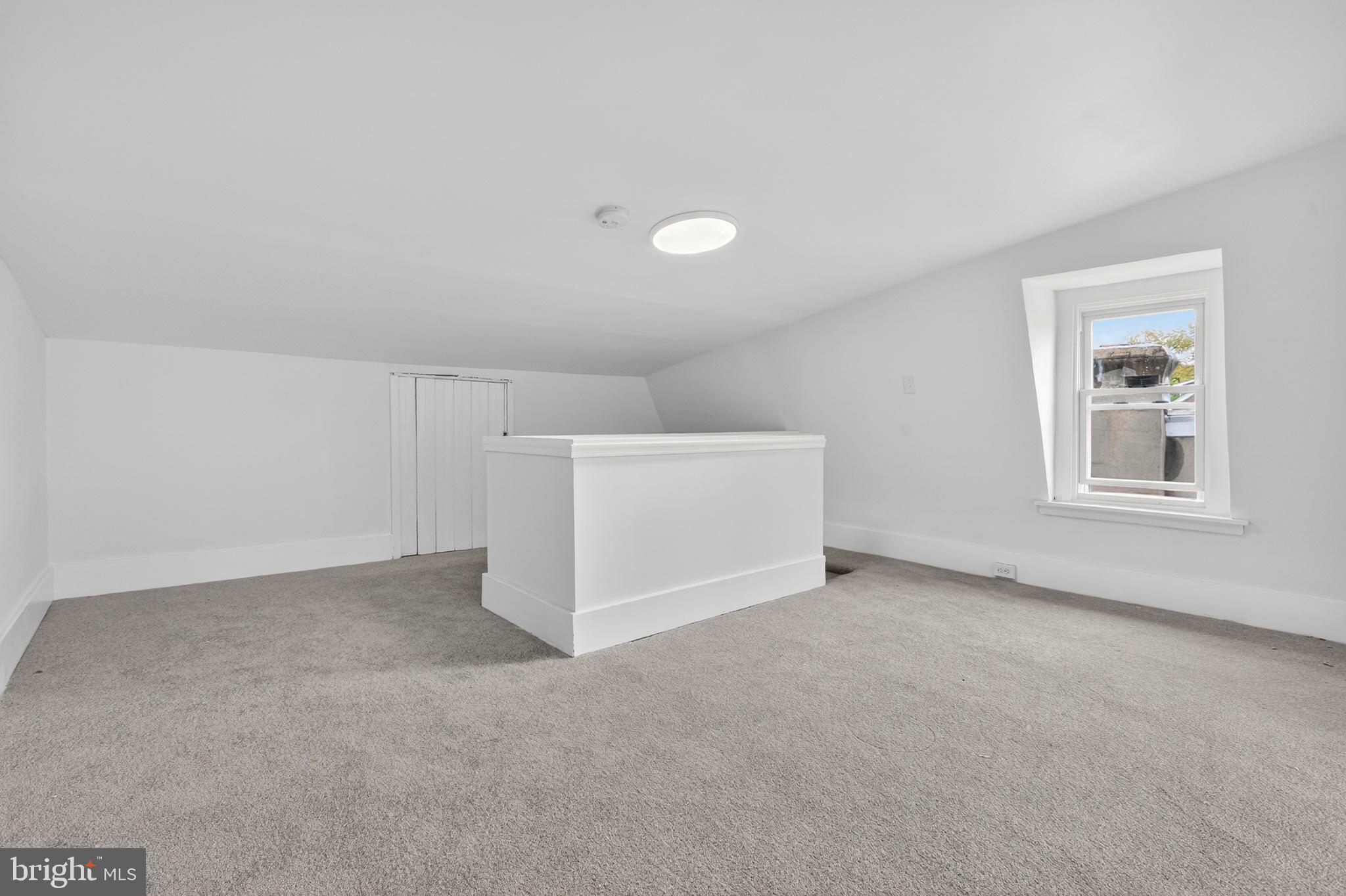 NORRISTOWN - Residential