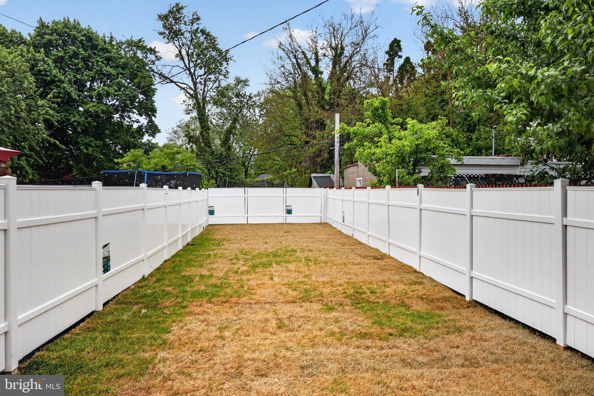 NORRISTOWN - Residential