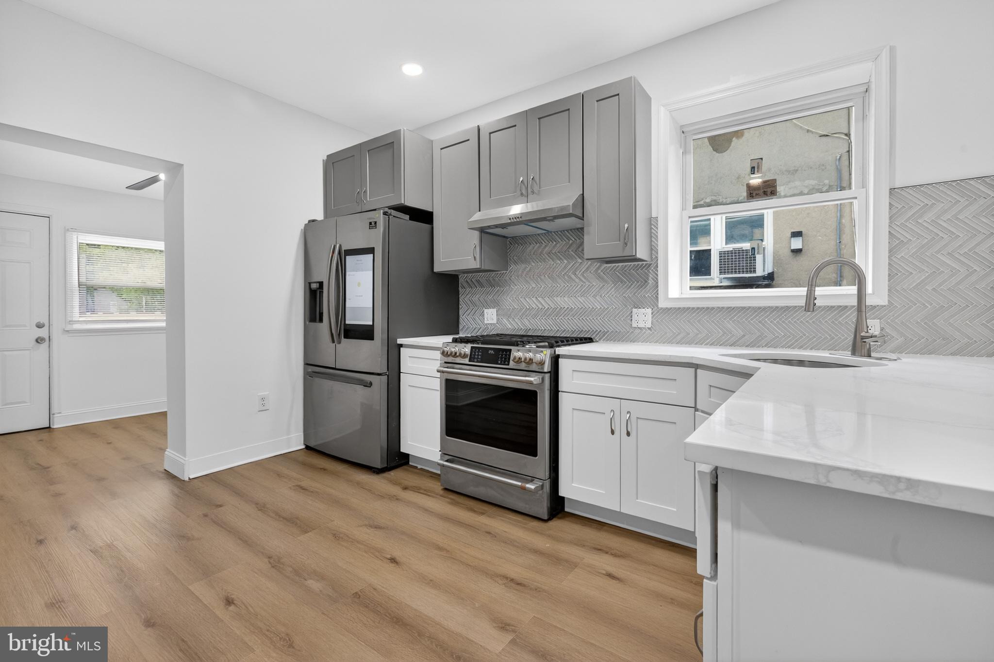 NORRISTOWN - Residential