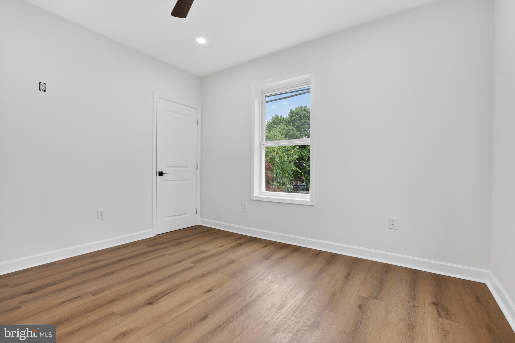 NORRISTOWN - Residential