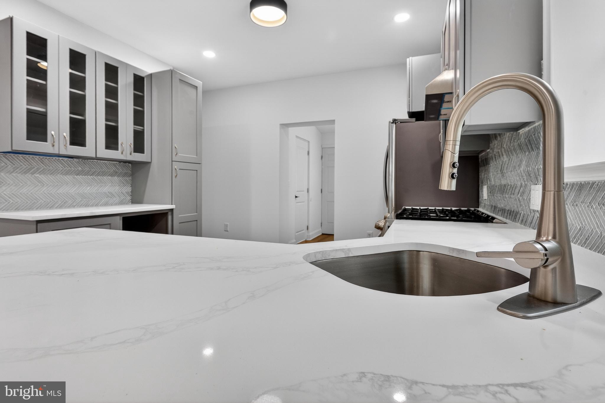 NORRISTOWN - Residential