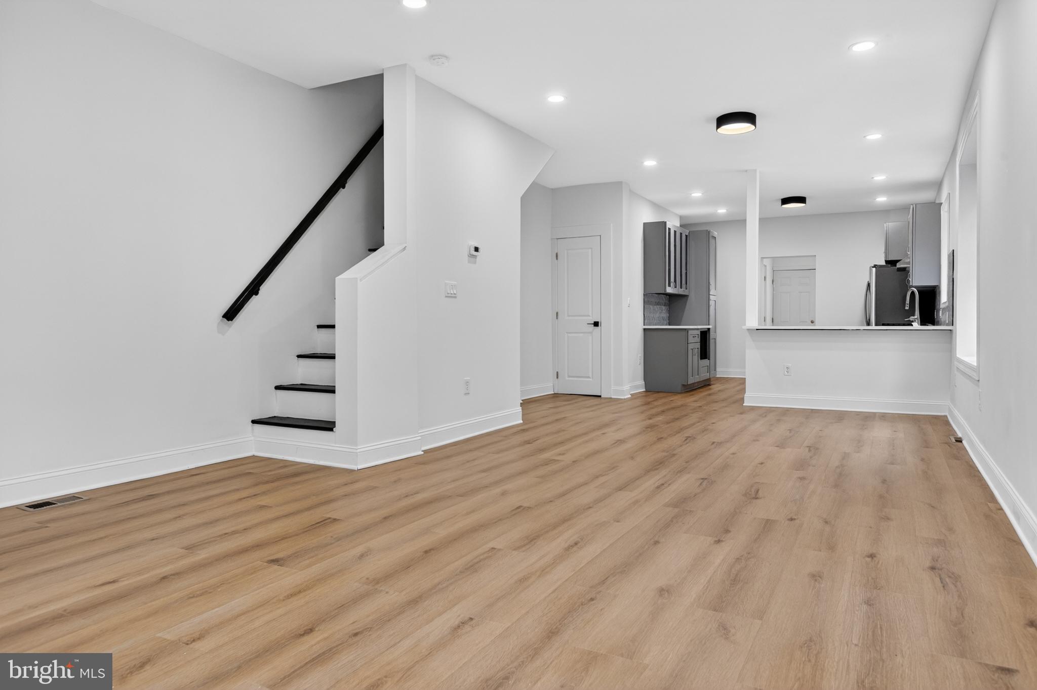 NORRISTOWN - Residential