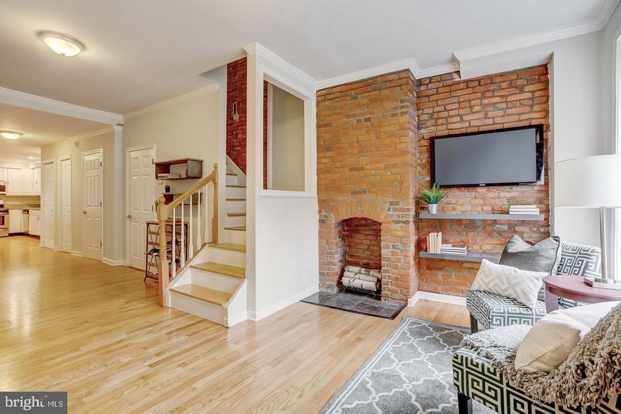 For rent! This 3-story end-of-group row home boasts nearly 3,000 square feet with 3 large bedrooms, 2.5 bathrooms and abundant natural light. Featuring renovations throughout, glistening hardwood floors, custom cabinetry, imported counters and tile, stainless steel appliances and a huge designer chef's kitchen. The oversized brick patio is perfect for entertaining! There's nothing to do but move in. Pets are on a case-by-case basis.