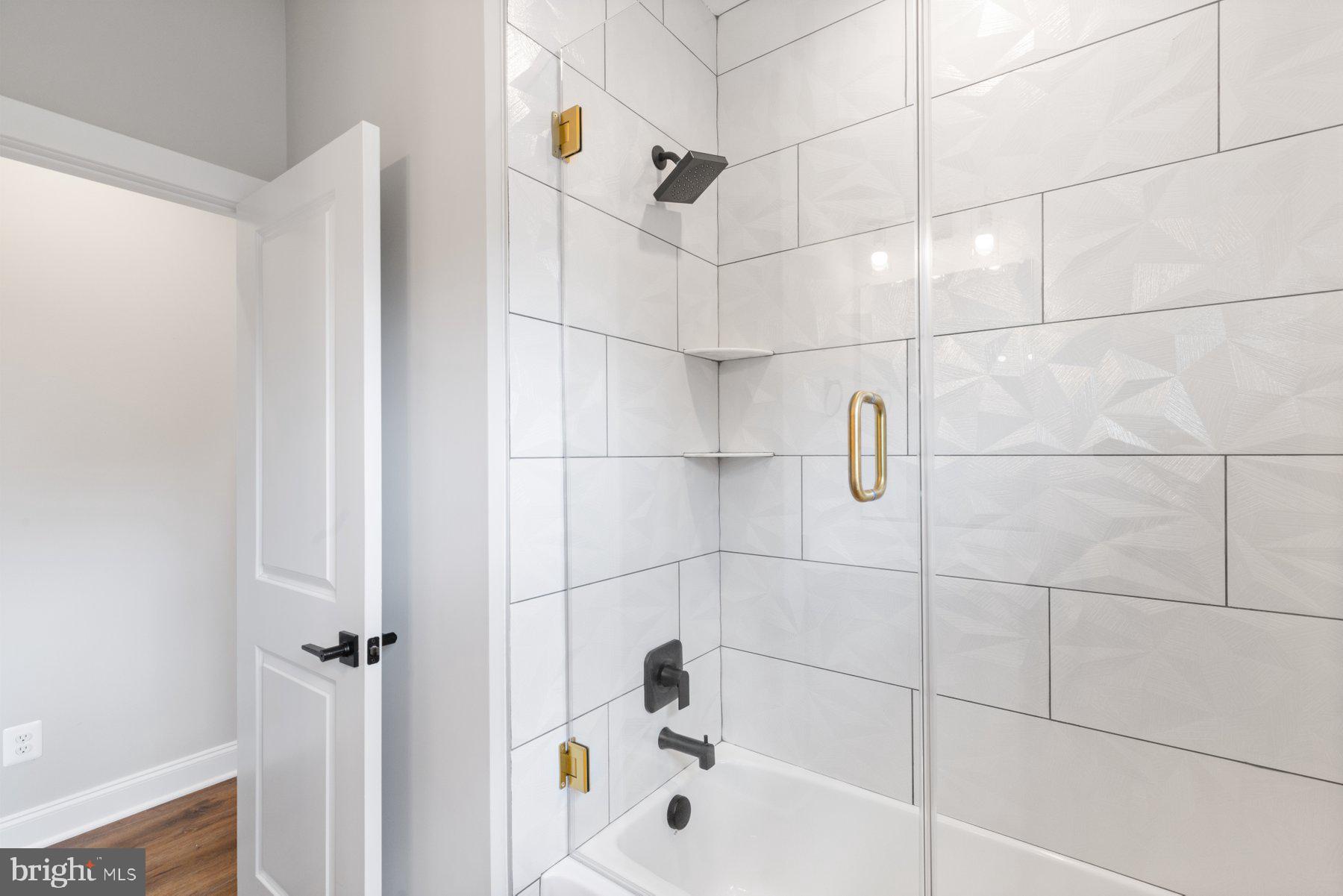 LUTHER VILLAGE - Residential