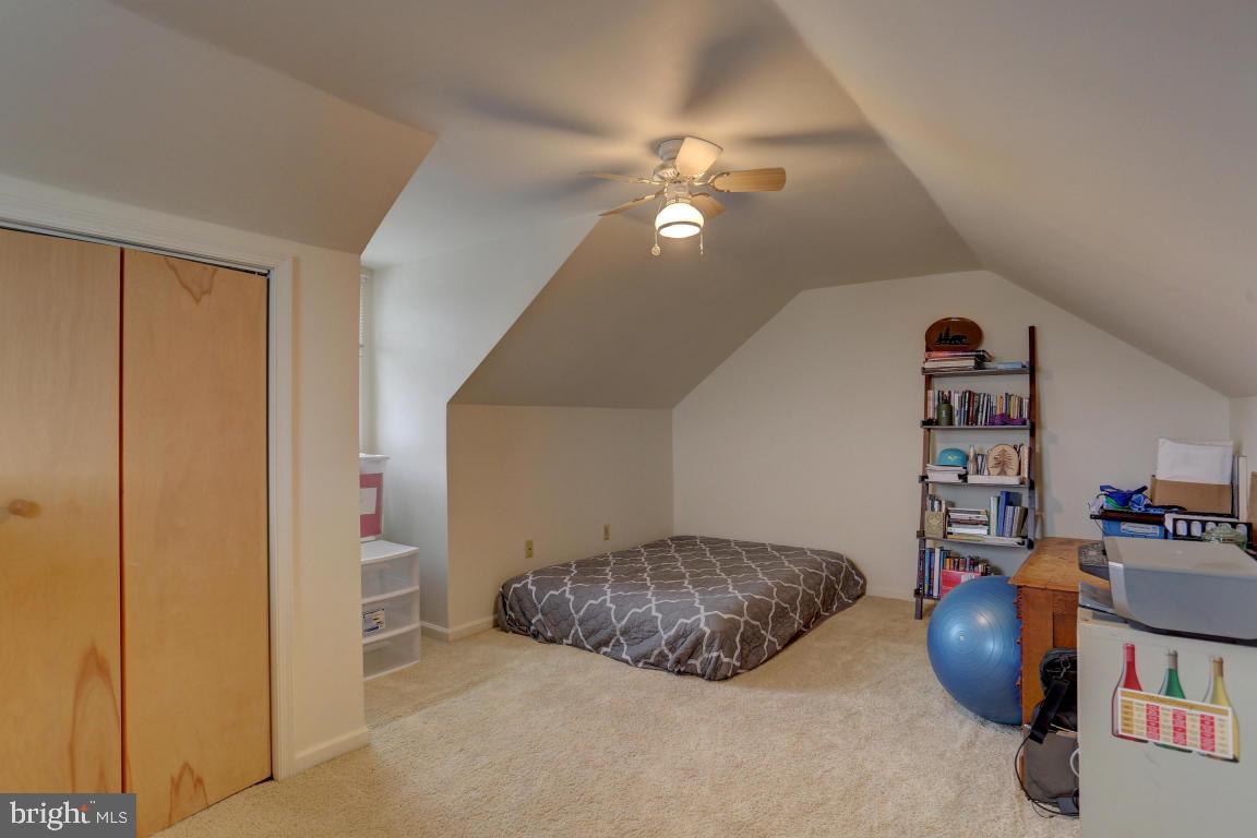 VILLAGE OF DEERFIELD - Residential