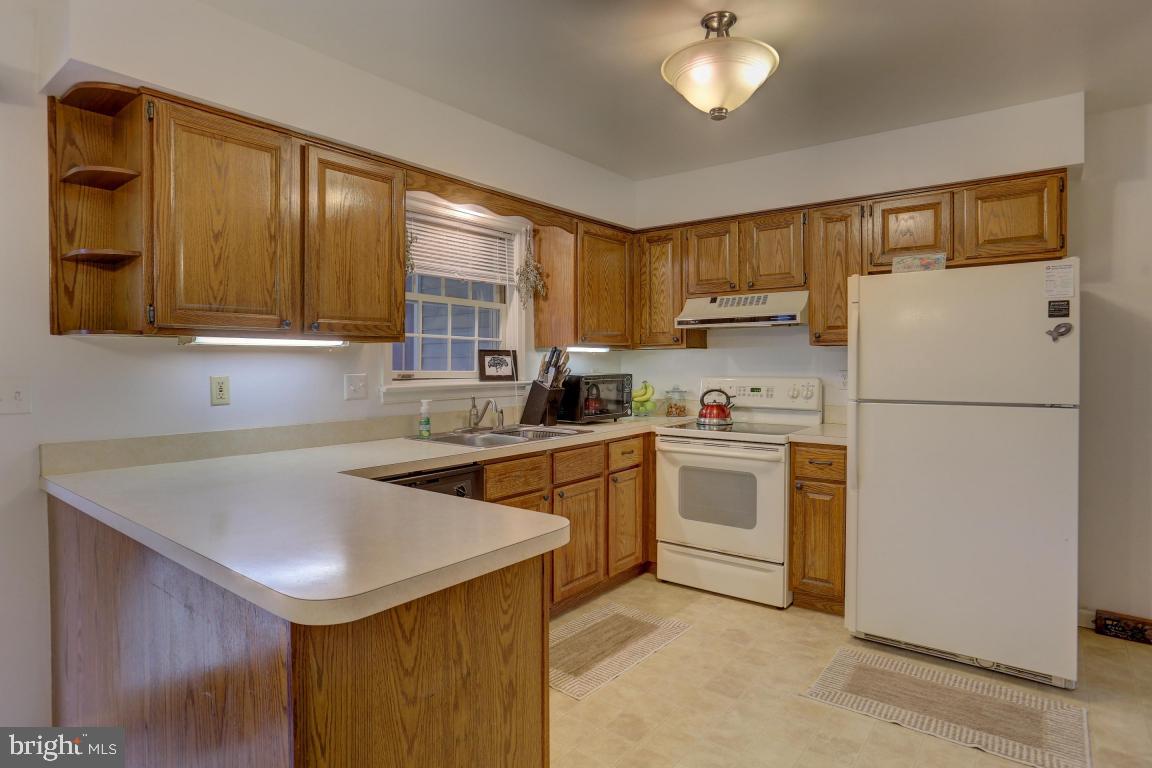 VILLAGE OF DEERFIELD - Residential