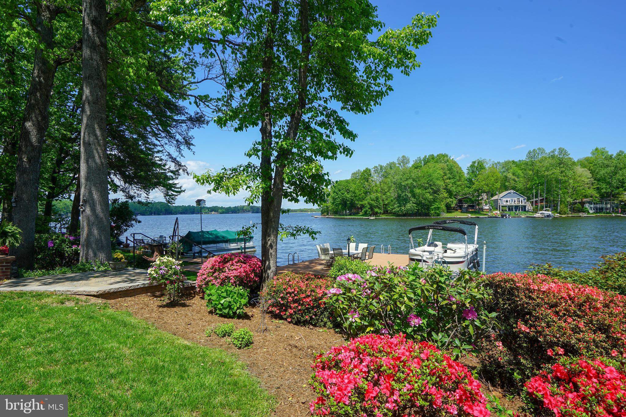 LAKE OF THE WOODS - Residential