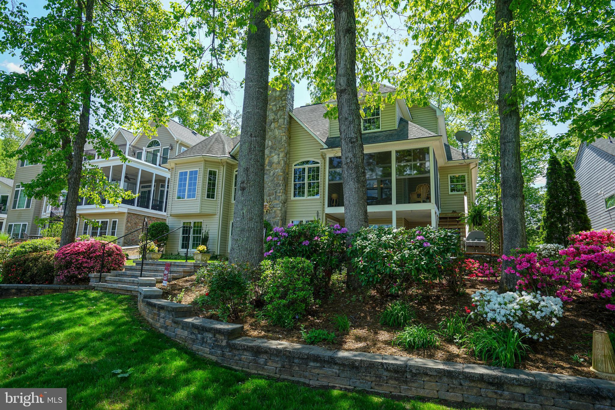 LAKE OF THE WOODS - Residential