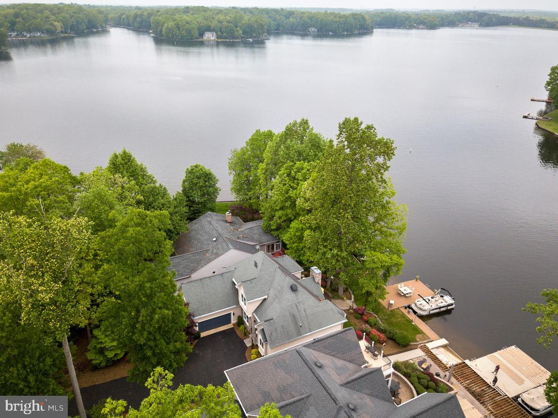 LAKE OF THE WOODS - Residential