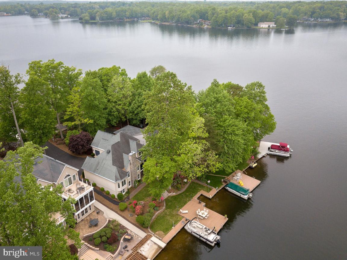 LAKE OF THE WOODS - Residential