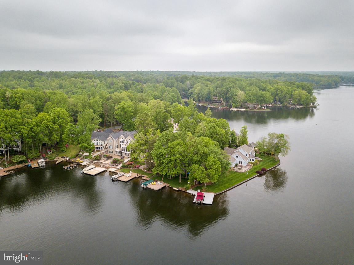 LAKE OF THE WOODS - Residential