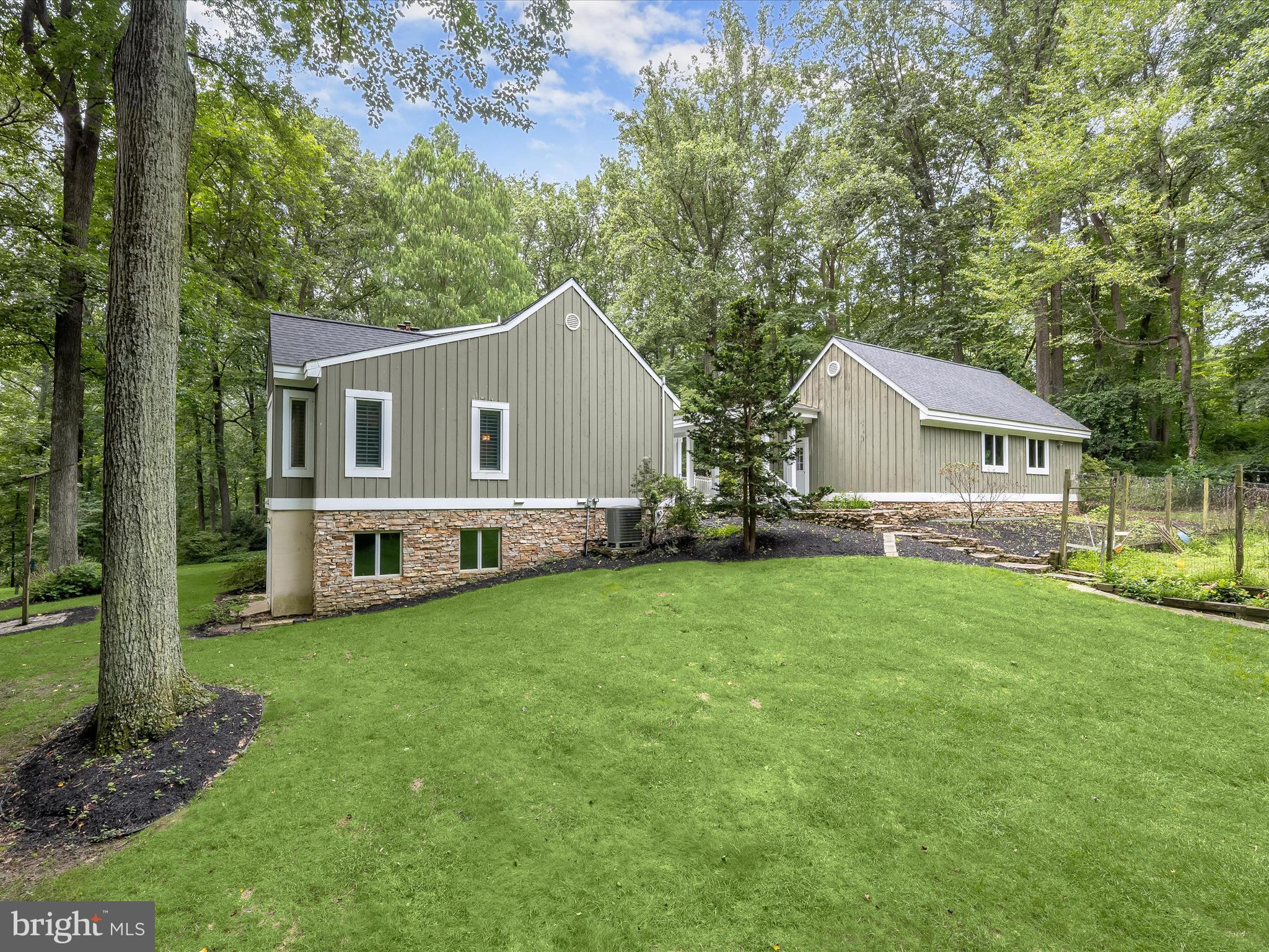 CAMERON FARMS - Residential