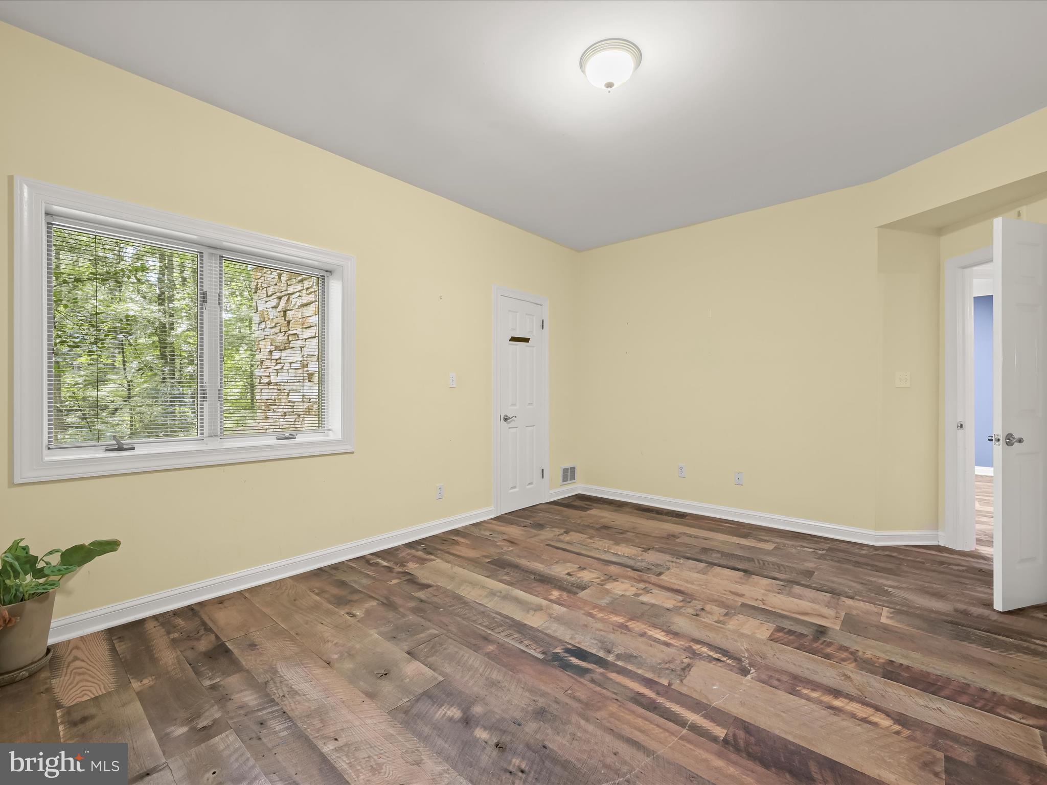 CAMERON FARMS - Residential