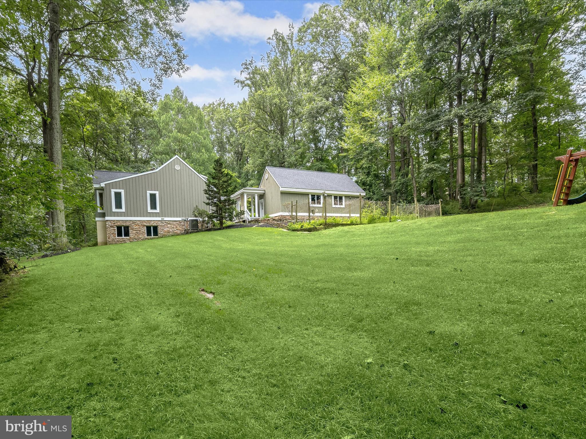 CAMERON FARMS - Residential