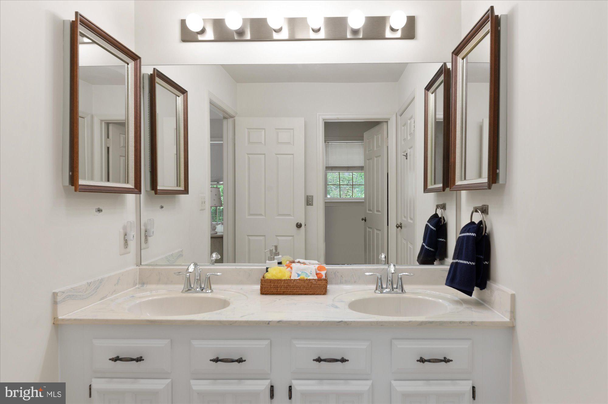 MAZZA WOODS - Residential