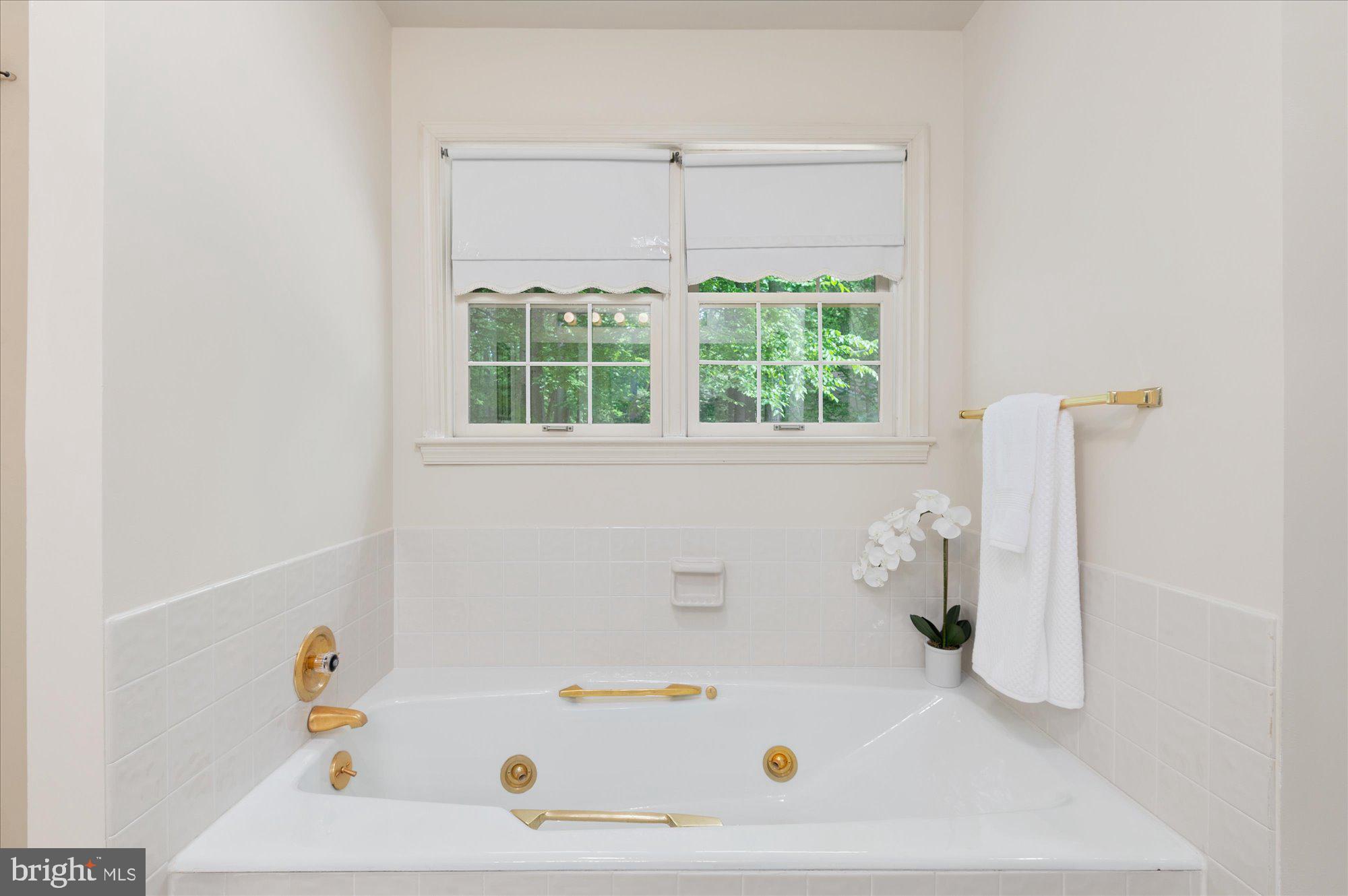 MAZZA WOODS - Residential