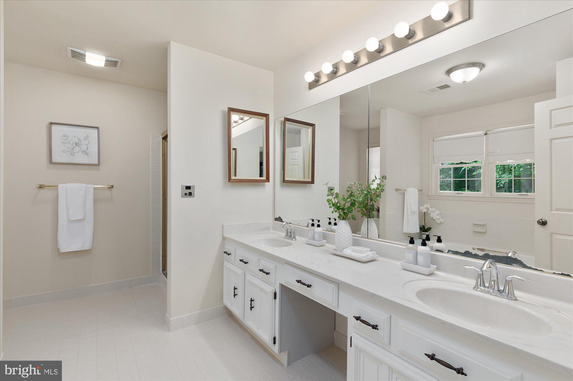 MAZZA WOODS - Residential