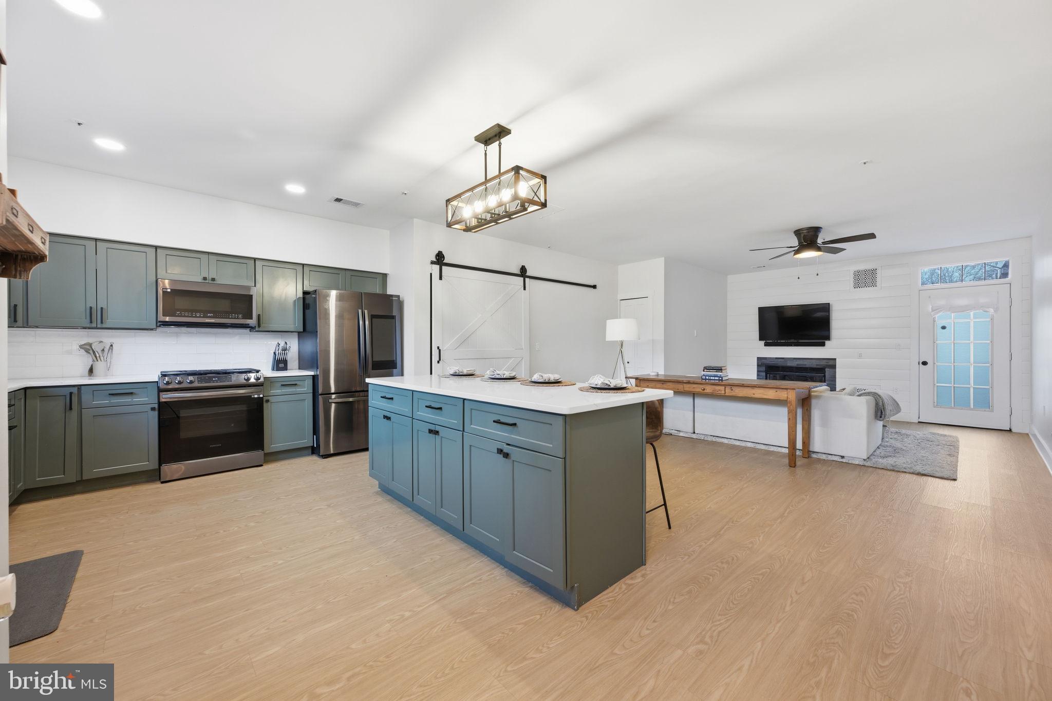 2408 WENTWORTH DRIVE