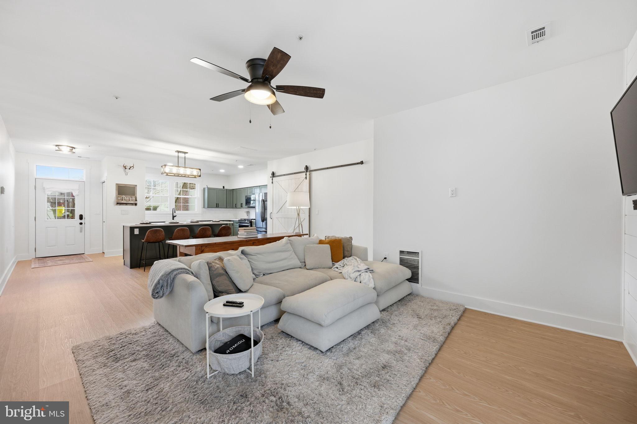 STONEHAVEN MEWS - Residential