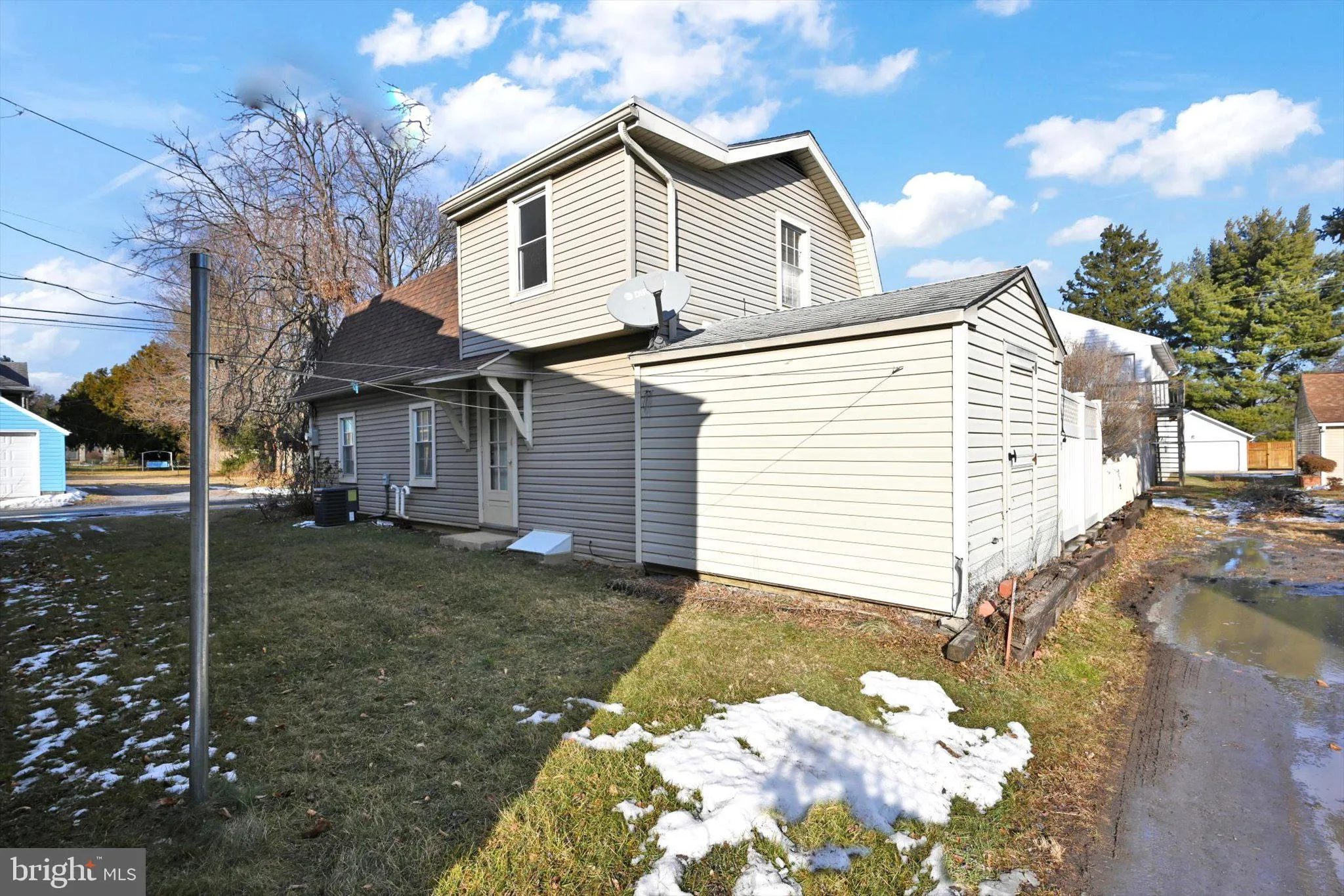 Lititz, Pennsylvania 17543, United States, 3 Bedrooms Bedrooms, ,2 BathroomsBathrooms,Residential,Pending,12205