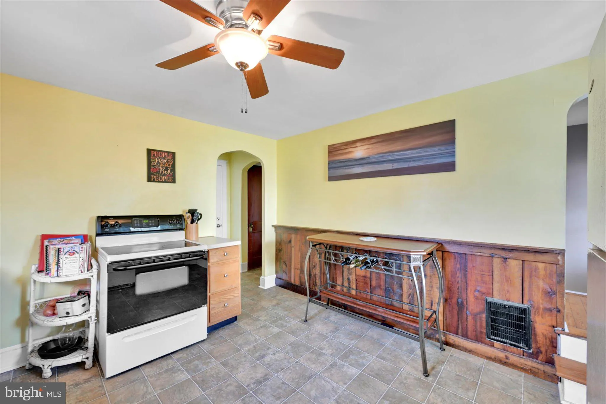 Lititz, Pennsylvania 17543, United States, 3 Bedrooms Bedrooms, ,2 BathroomsBathrooms,Residential,Pending,12205