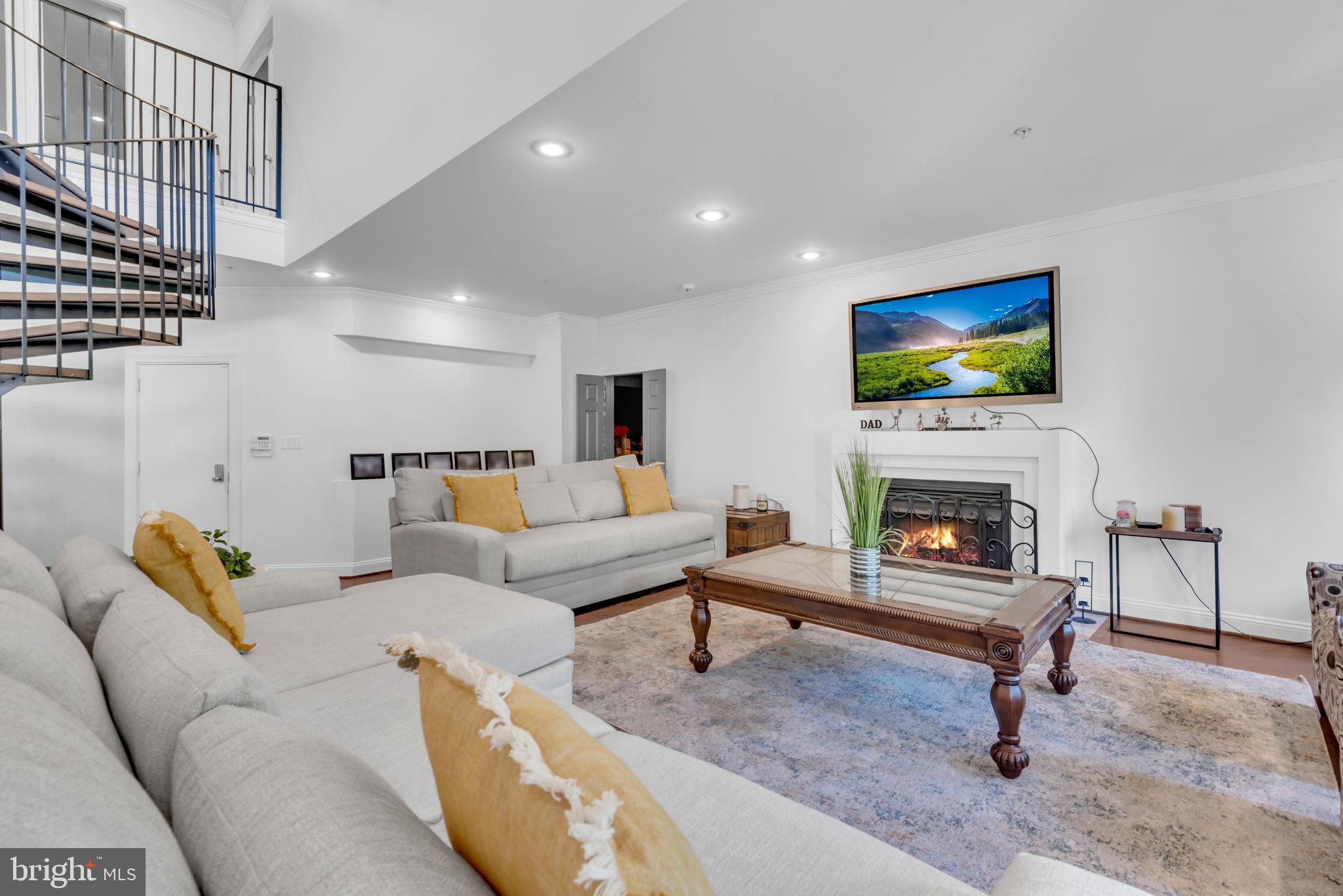 FEDERAL HILL FARM - Residential
