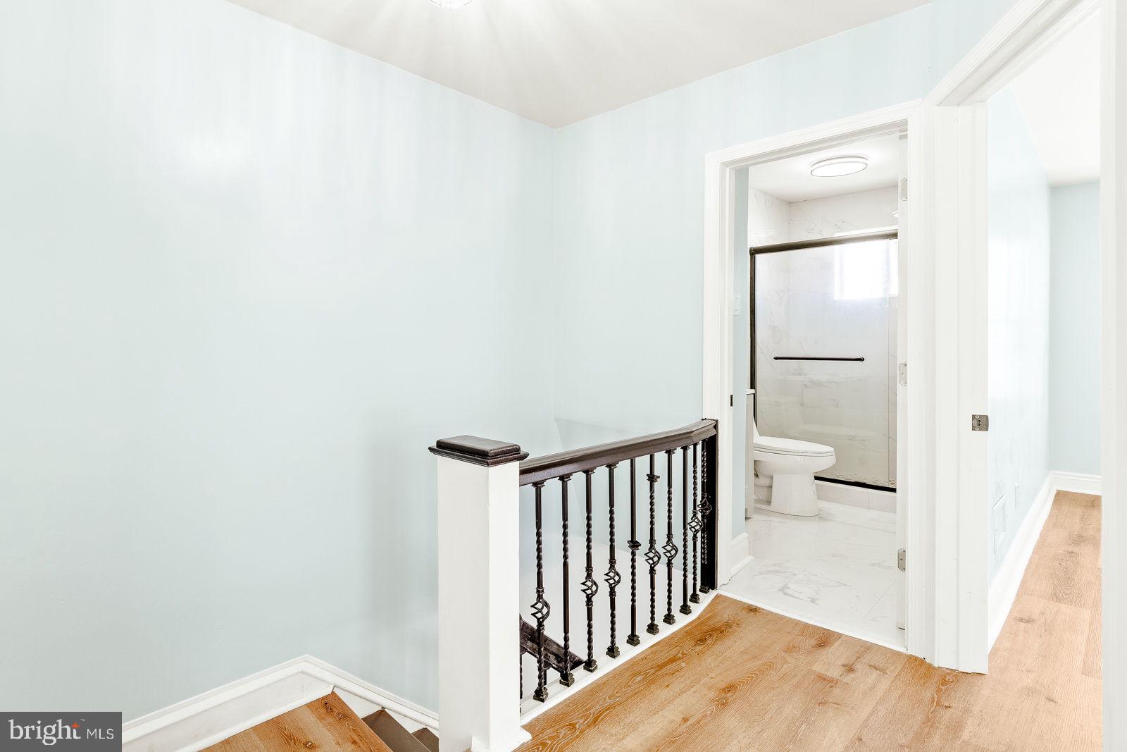 LAWNCREST - Residential