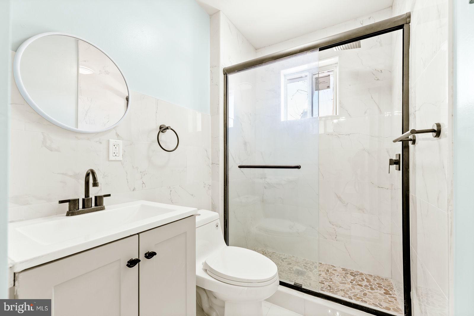 LAWNCREST - Residential