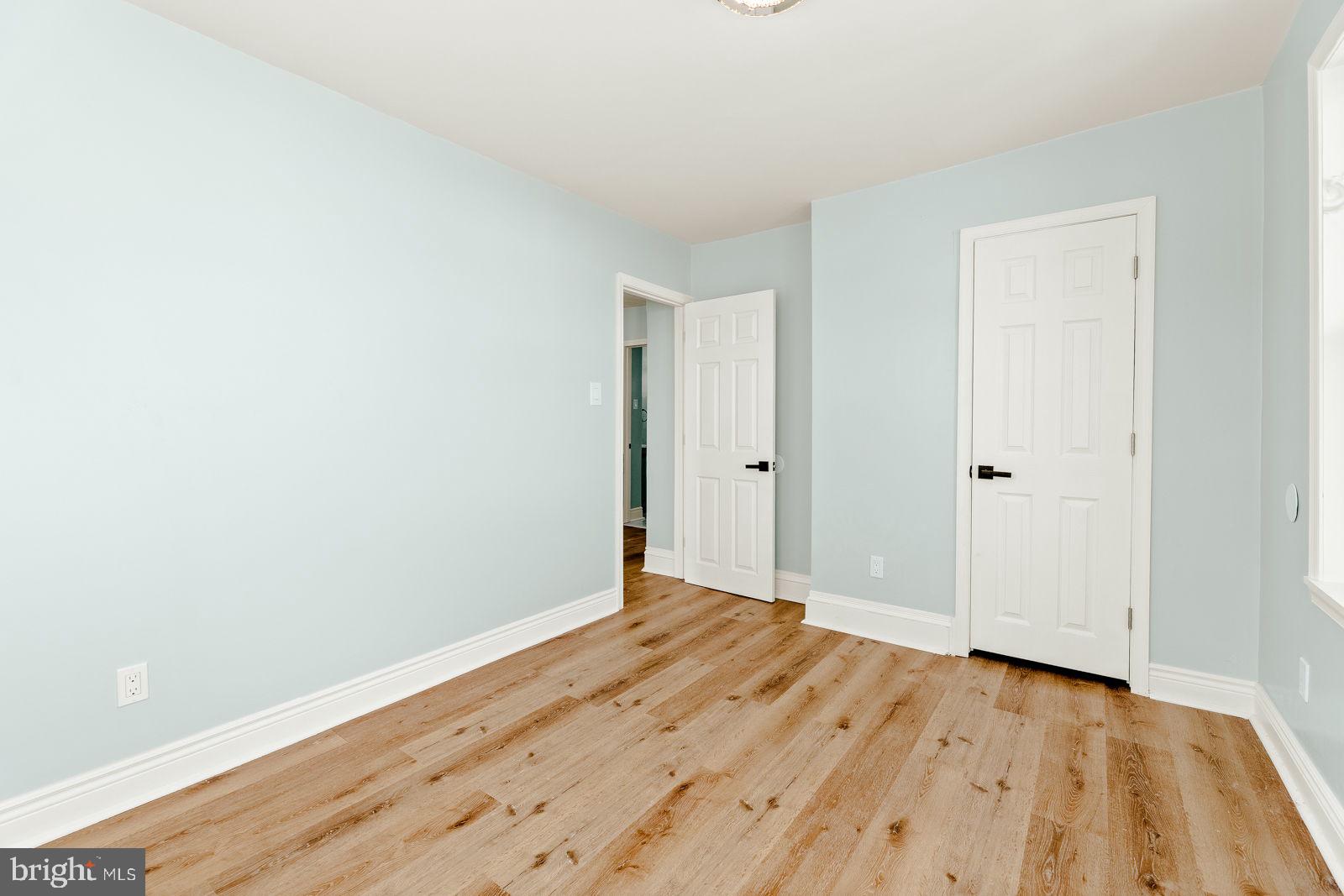 LAWNCREST - Residential