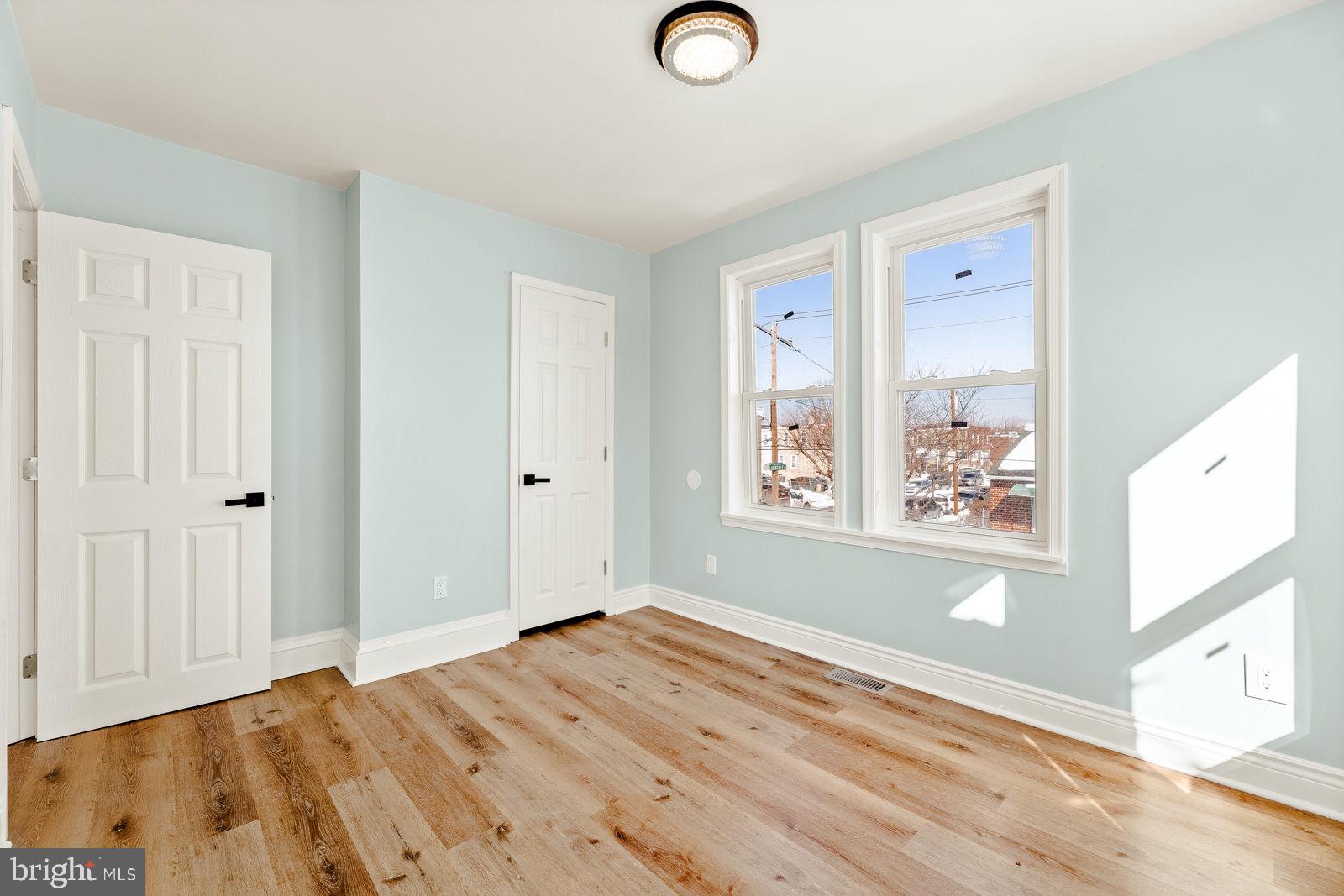 LAWNCREST - Residential