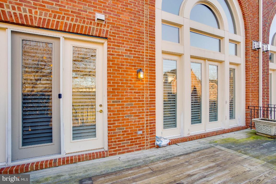 RIVER CREEK - Residential