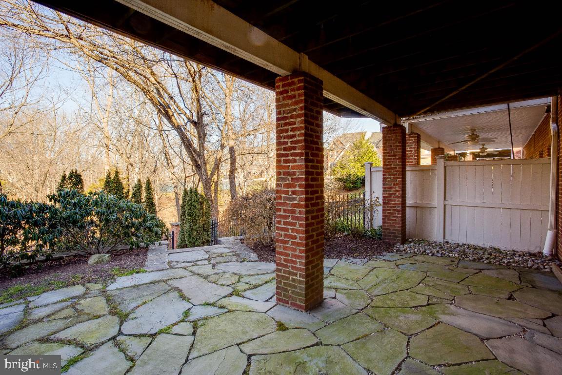 RIVER CREEK - Residential