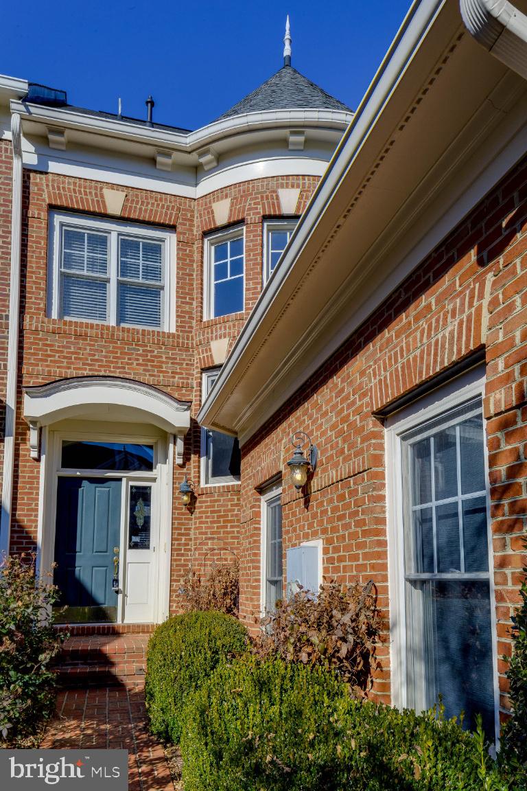 RIVER CREEK - Residential