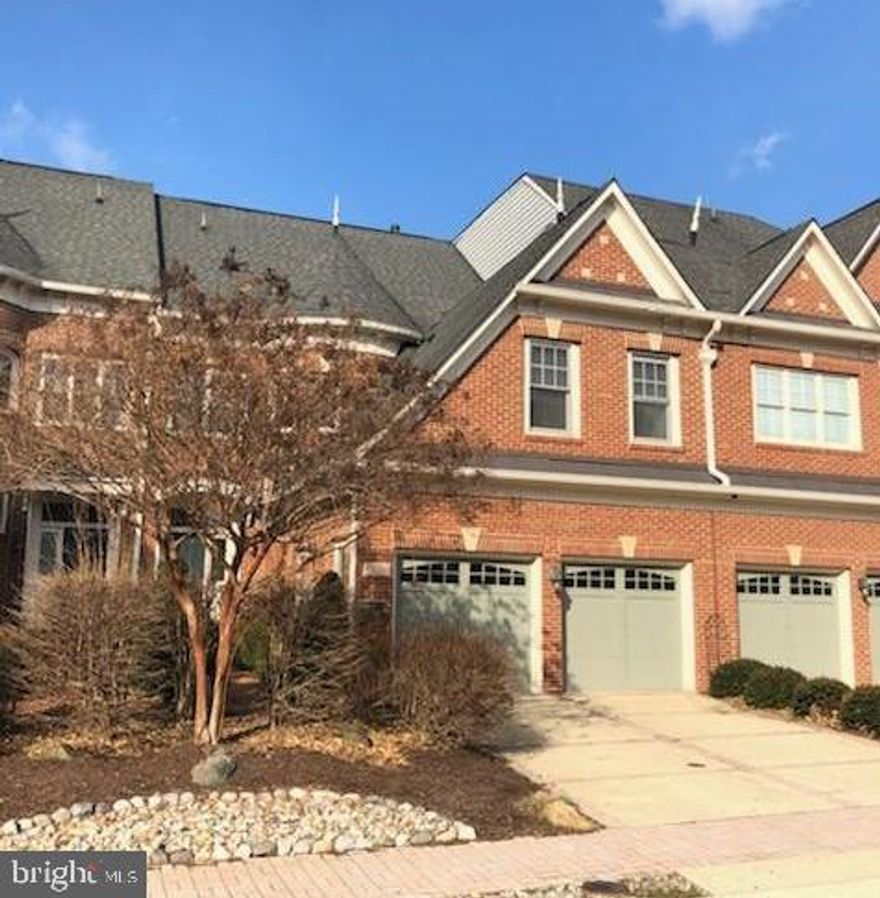 Incredible all-brick Turnberry with Loft by Michael Harris Homes in River Creek! Four levels of upgrades, including hardwood floors, curved staircase, two-story family room, decorative columns and moldings, gourmet kitchen with granite counters and stainless appliances, built-in bookcases and cabinets, and more! Master suite offers sitting room and deluxe luxurious bathroom with rustic soaking tub, contemporary glass shower with three heads and full body sprays, multi-colored mood lighting! 4,115 finished square feet inside, plus both a large deck and flagstone patio overlooking the trees behind the home! Walk to River Creek Club, golf course, swimming pool, tennis courts, and Potomac River!