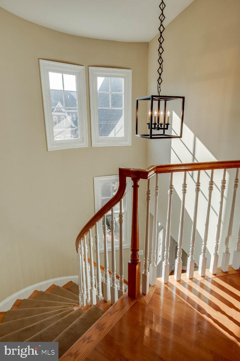RIVER CREEK - Residential