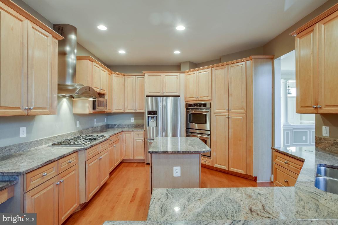 RIVER CREEK - Residential