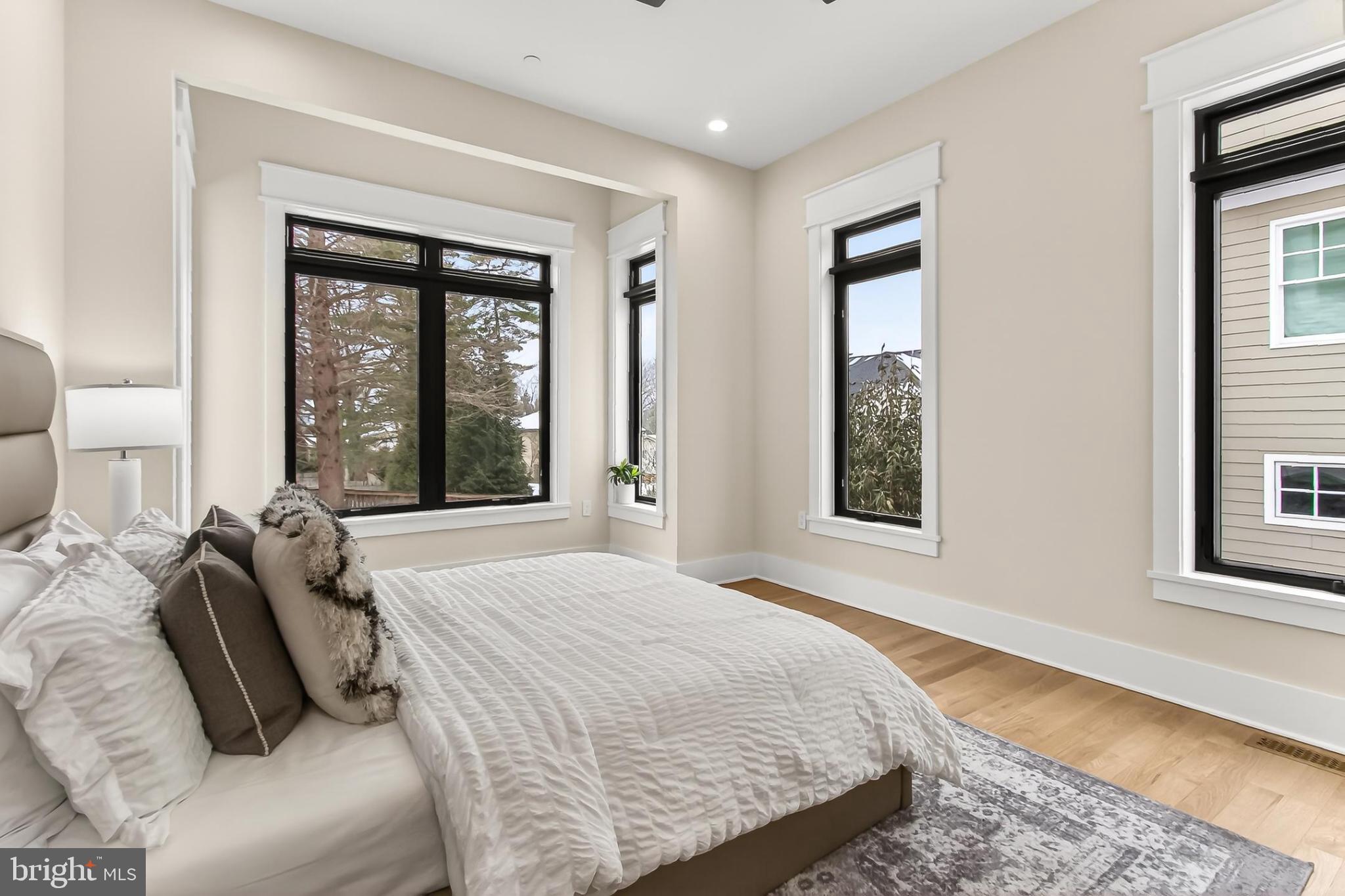 OAKWOOD KNOLLS - Residential