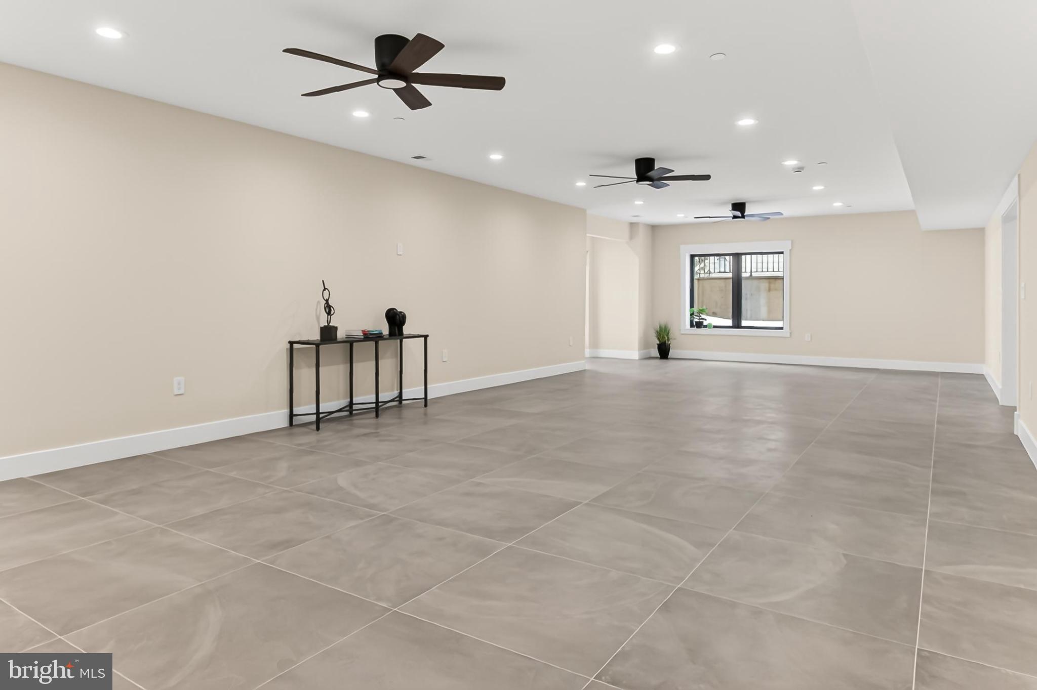 OAKWOOD KNOLLS - Residential