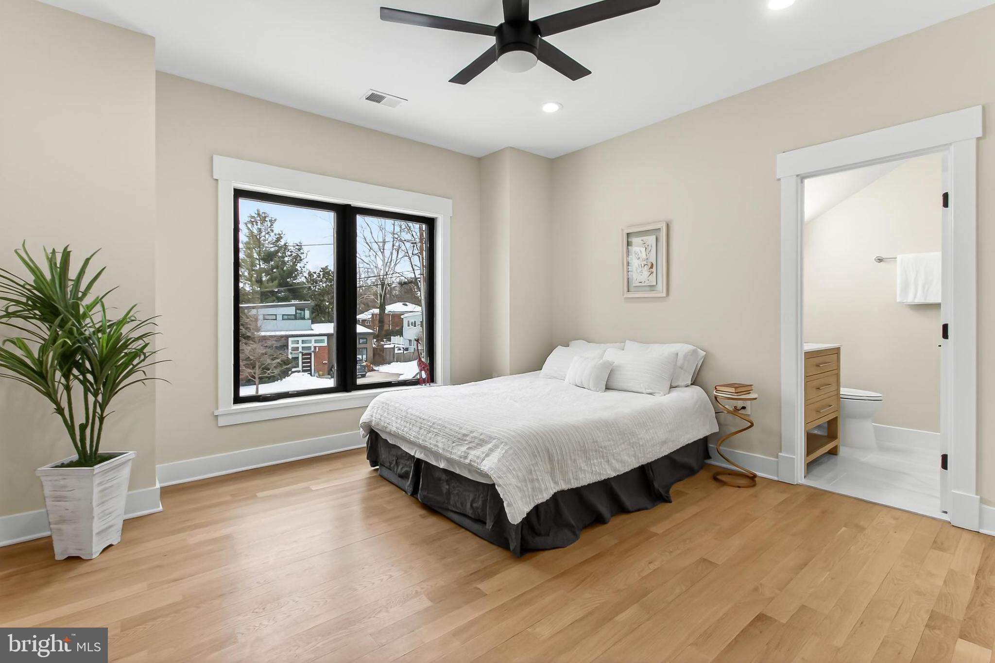 OAKWOOD KNOLLS - Residential