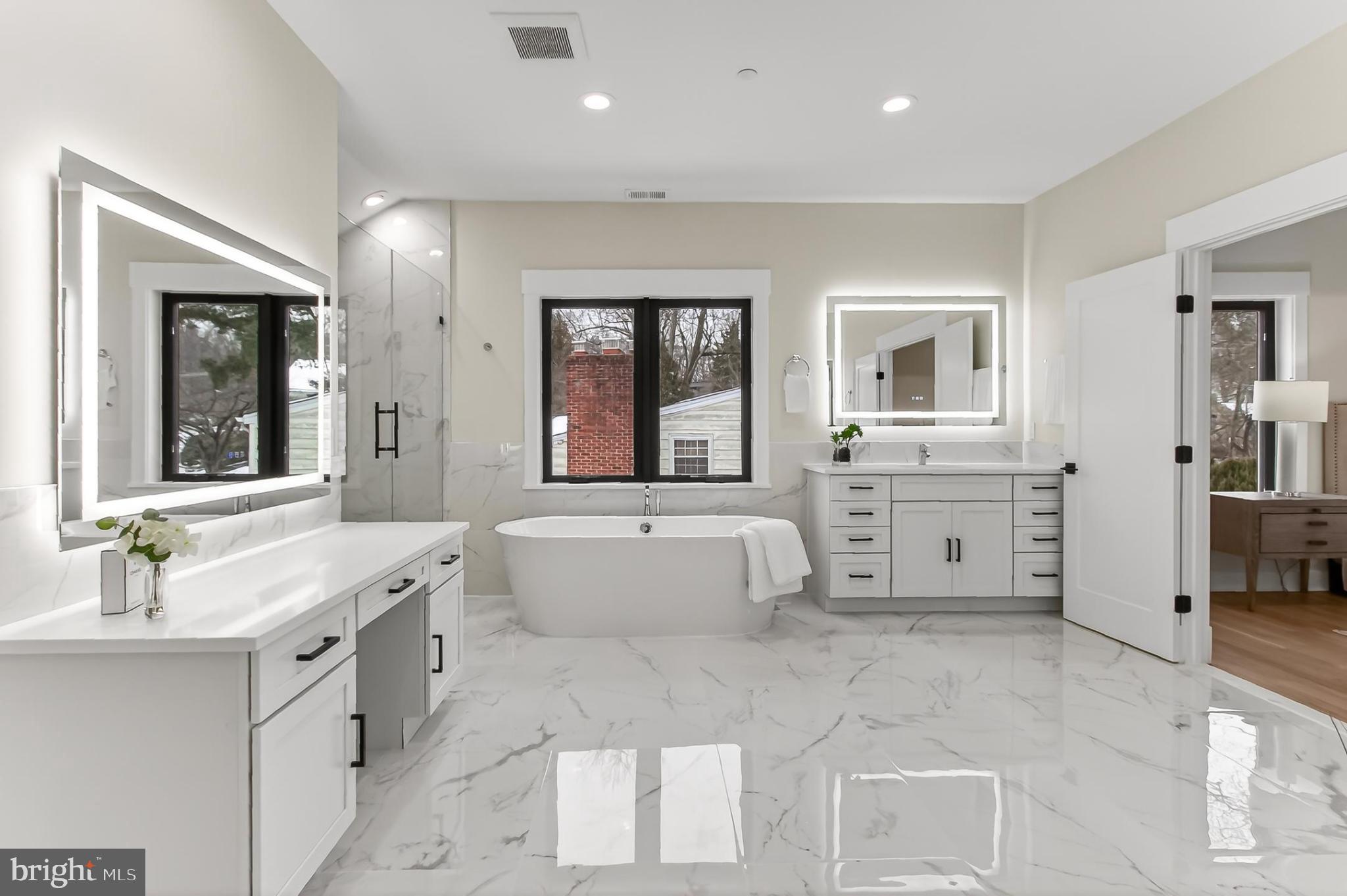 OAKWOOD KNOLLS - Residential