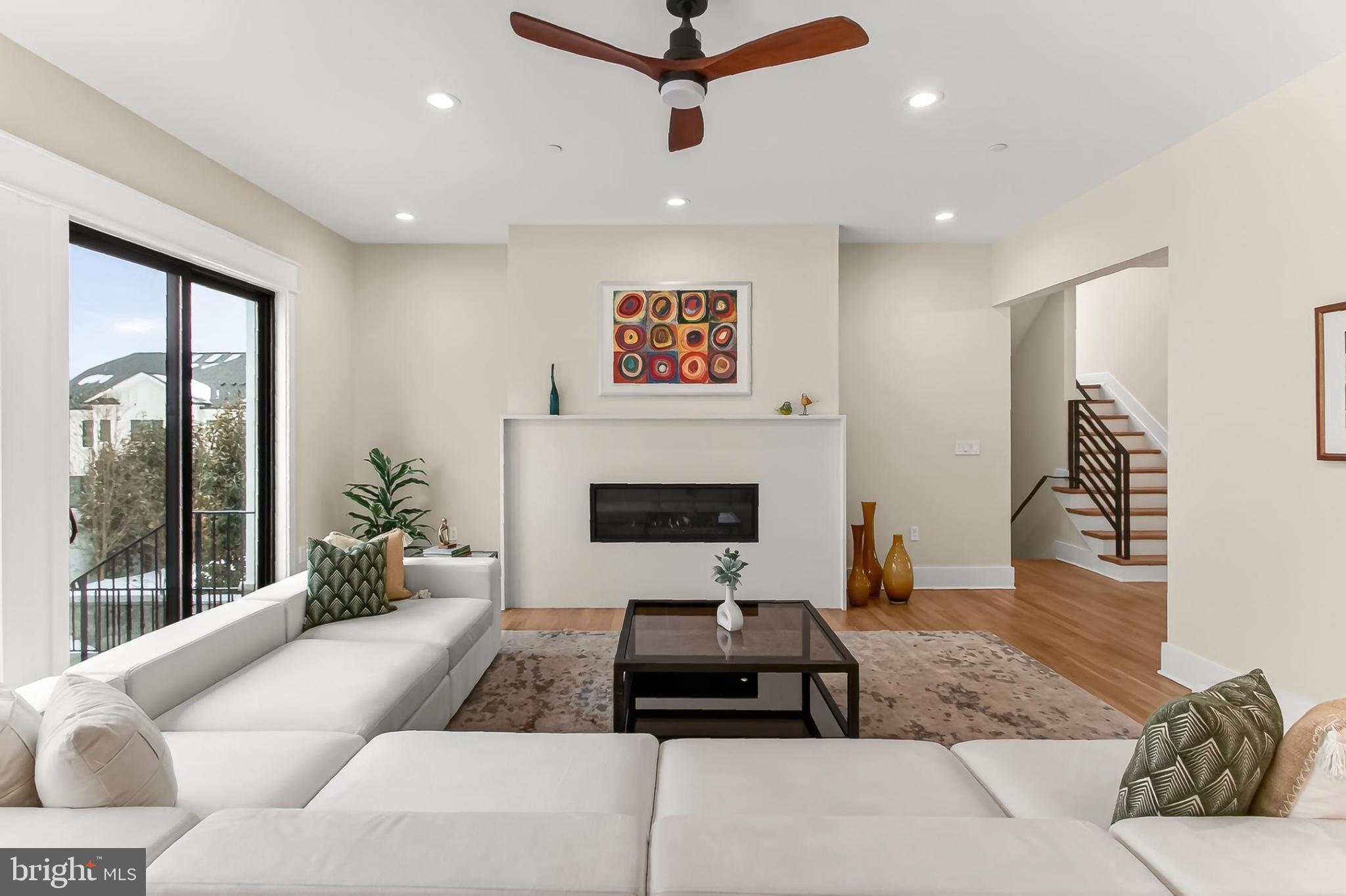 OAKWOOD KNOLLS - Residential