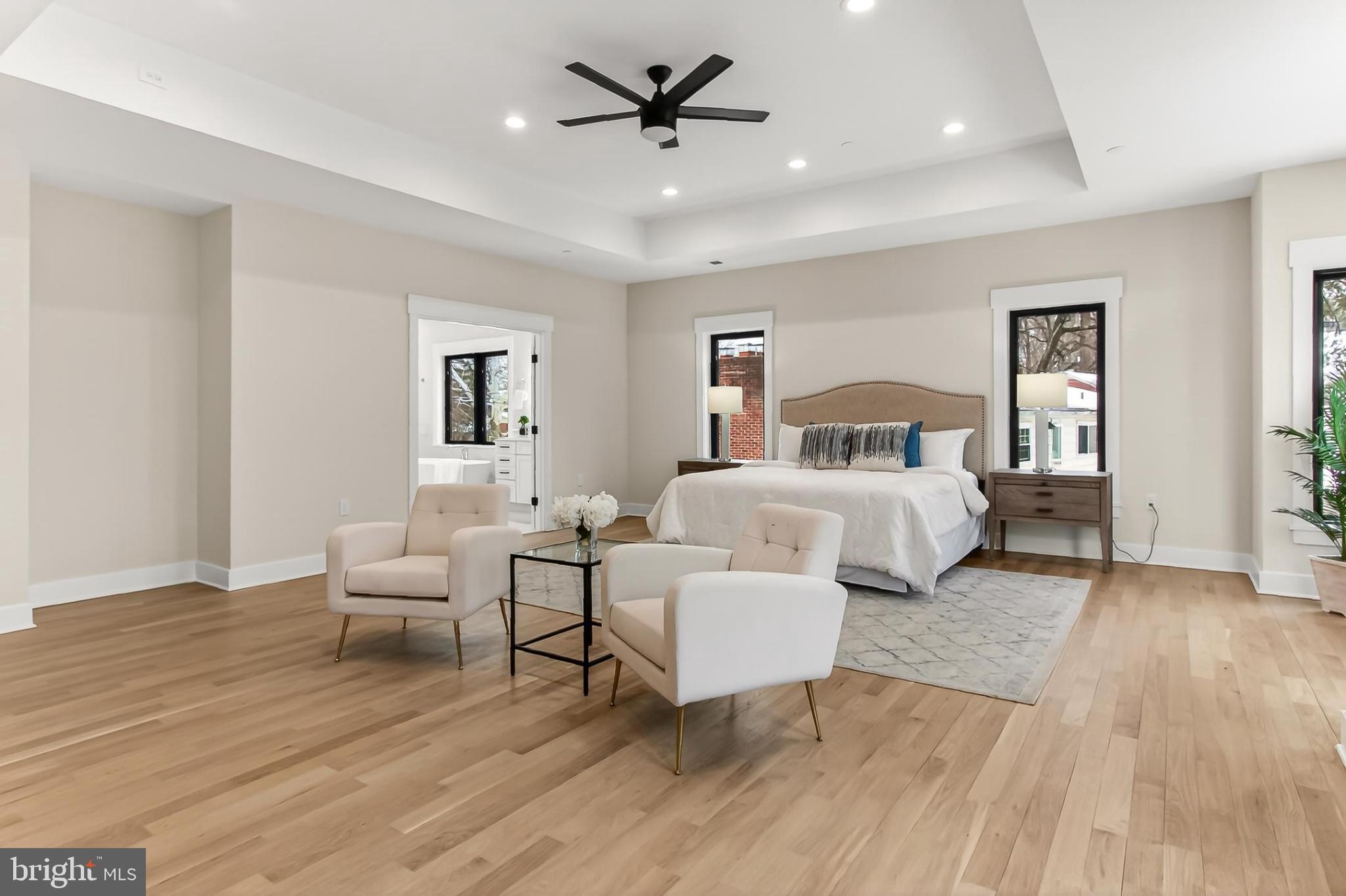 OAKWOOD KNOLLS - Residential