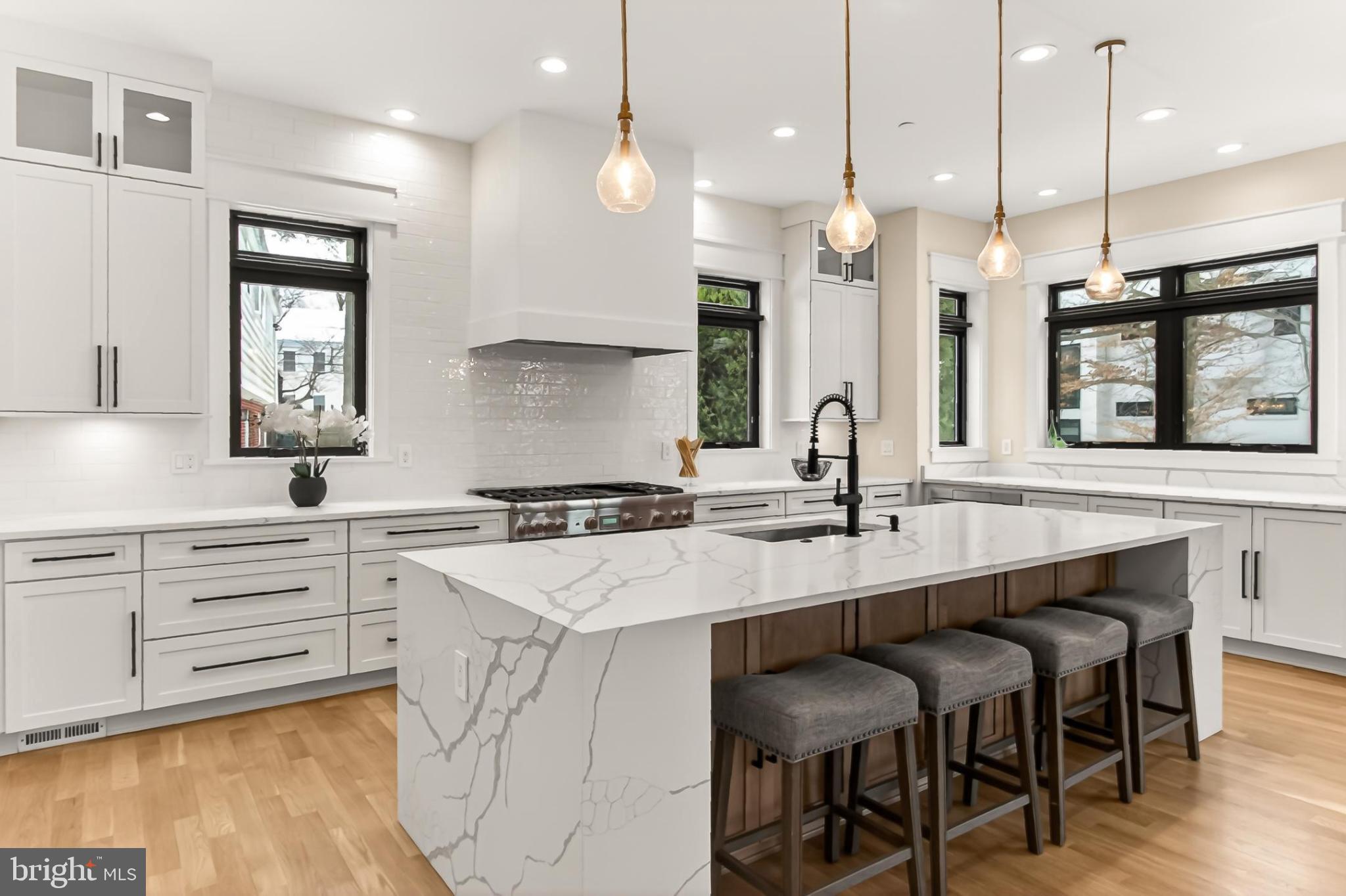 OAKWOOD KNOLLS - Residential