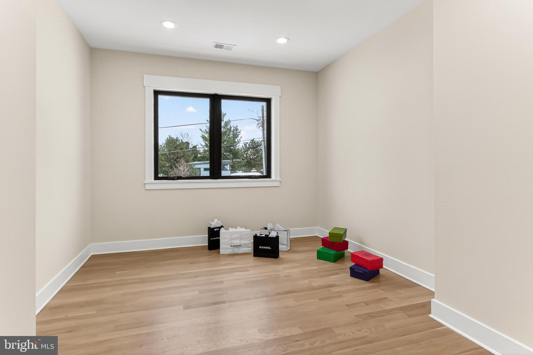 OAKWOOD KNOLLS - Residential