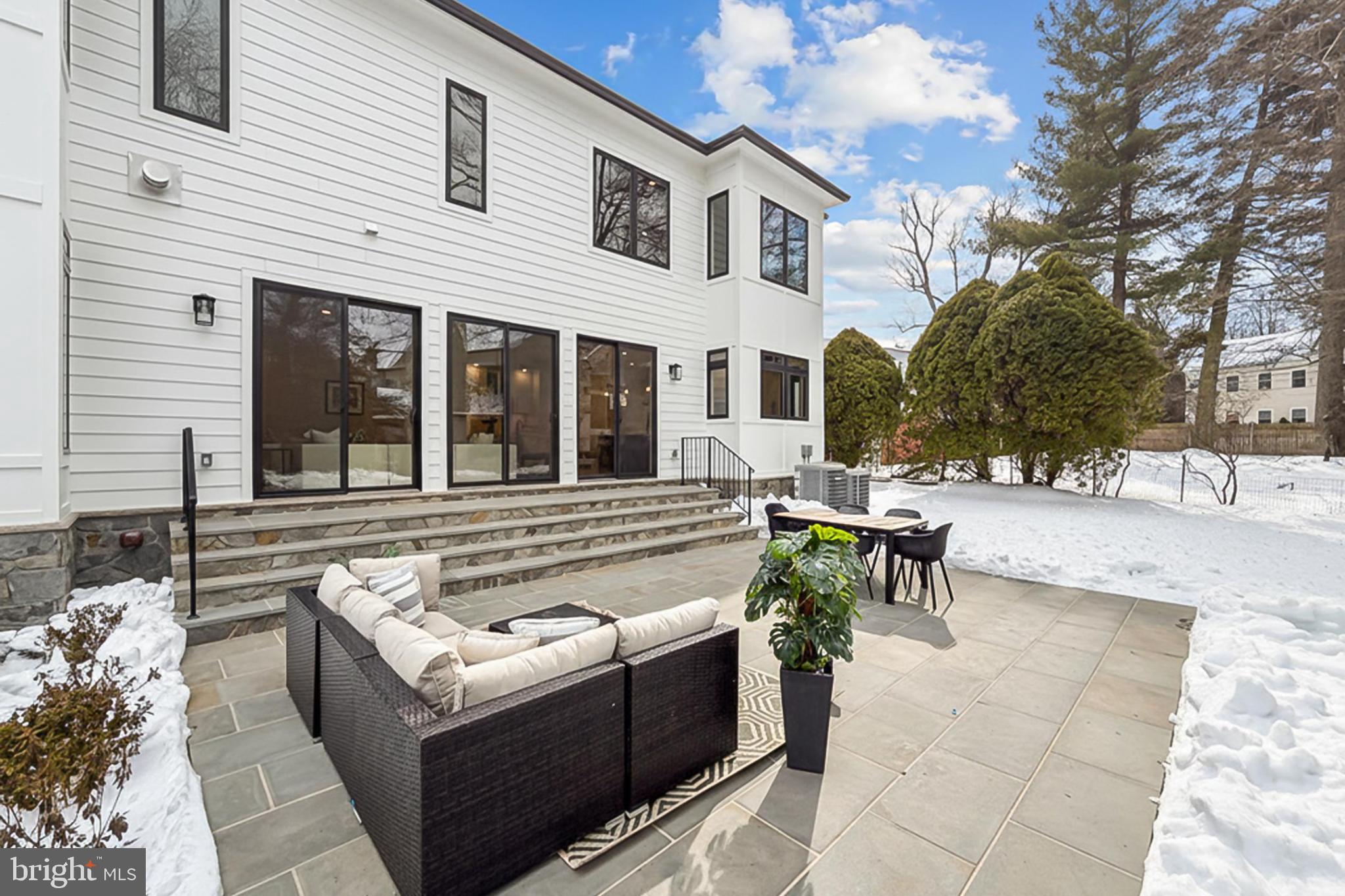 OAKWOOD KNOLLS - Residential