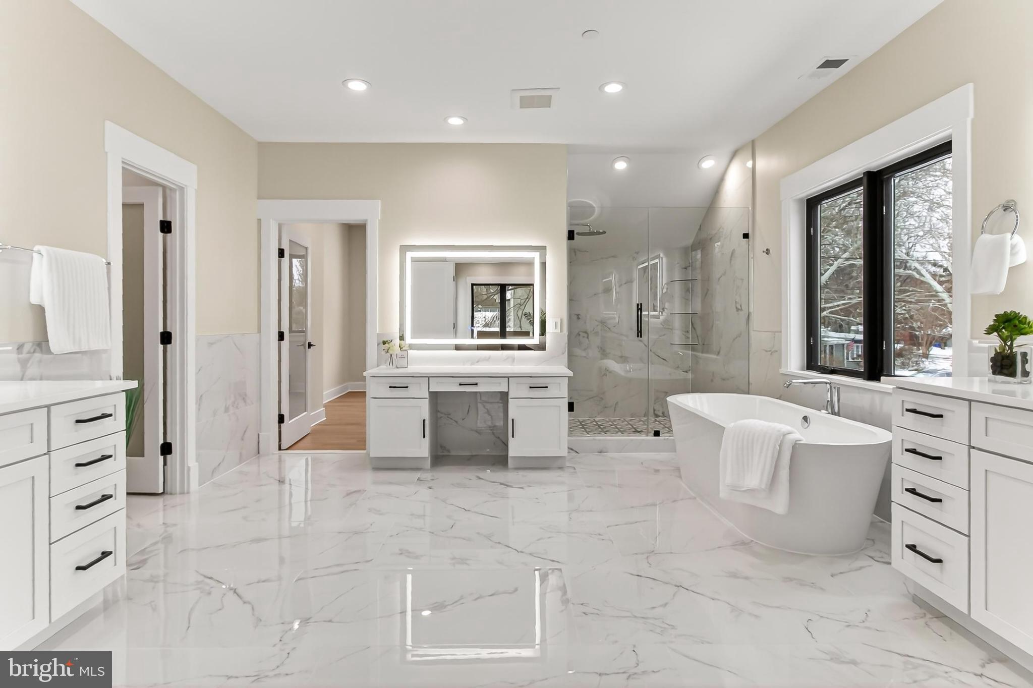 OAKWOOD KNOLLS - Residential