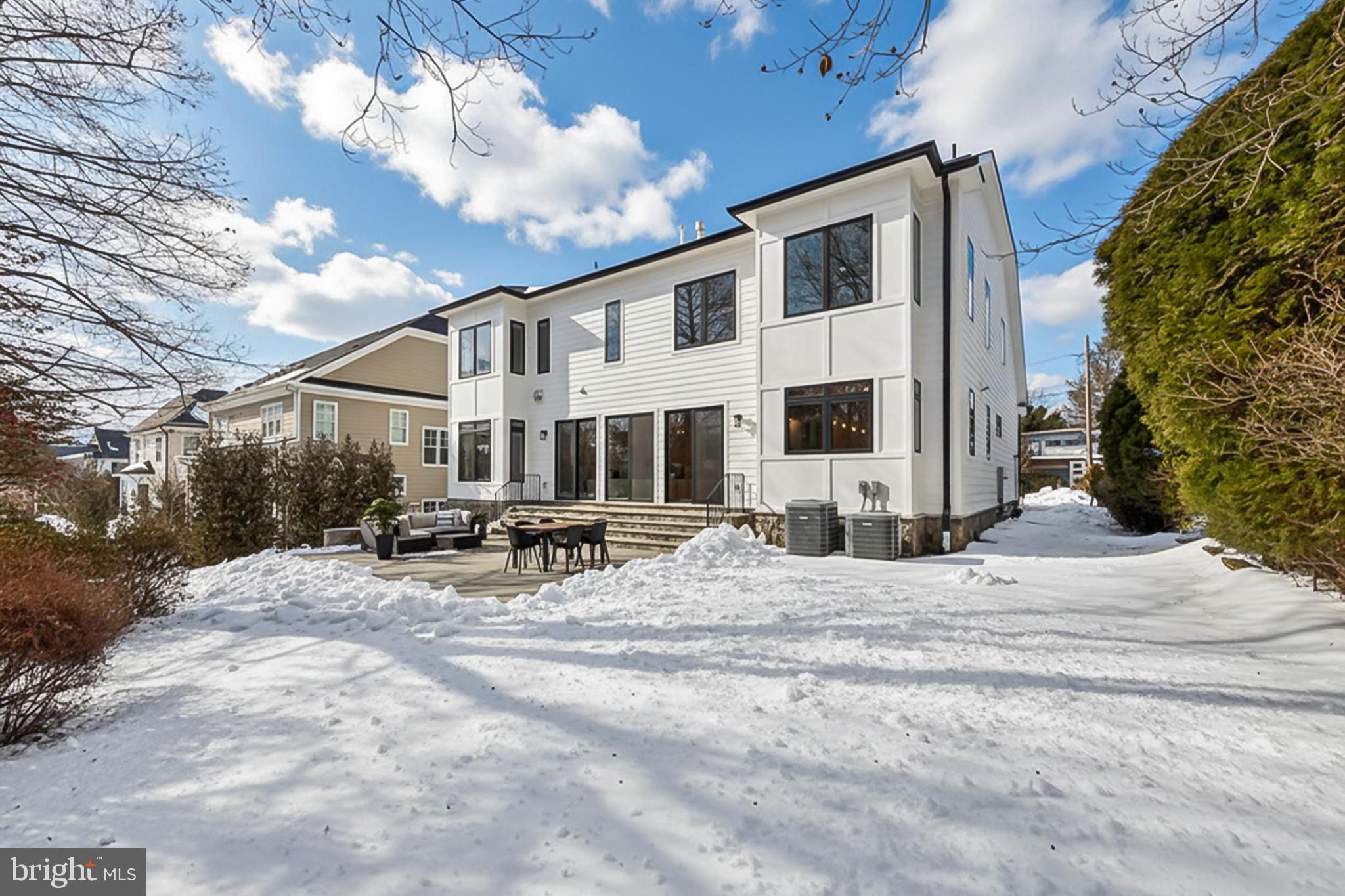 OAKWOOD KNOLLS - Residential